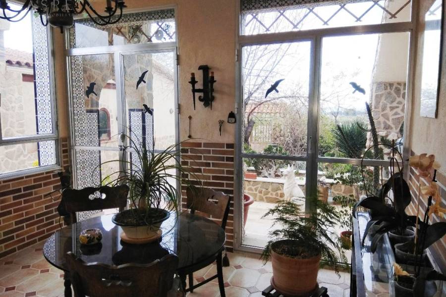 Re-sale - Villa - La Romana - ALCANÁ