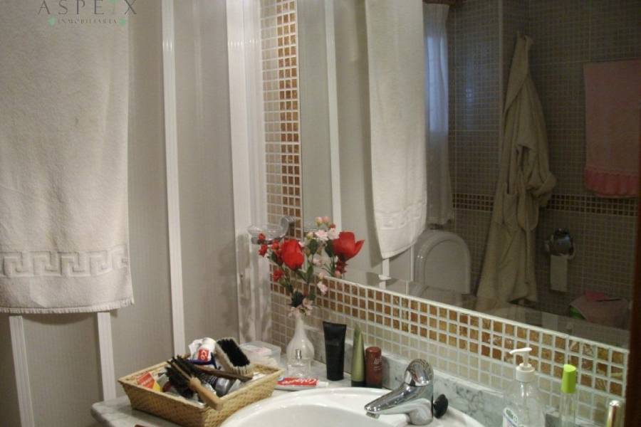 Re-sale - Country house - Crevillente