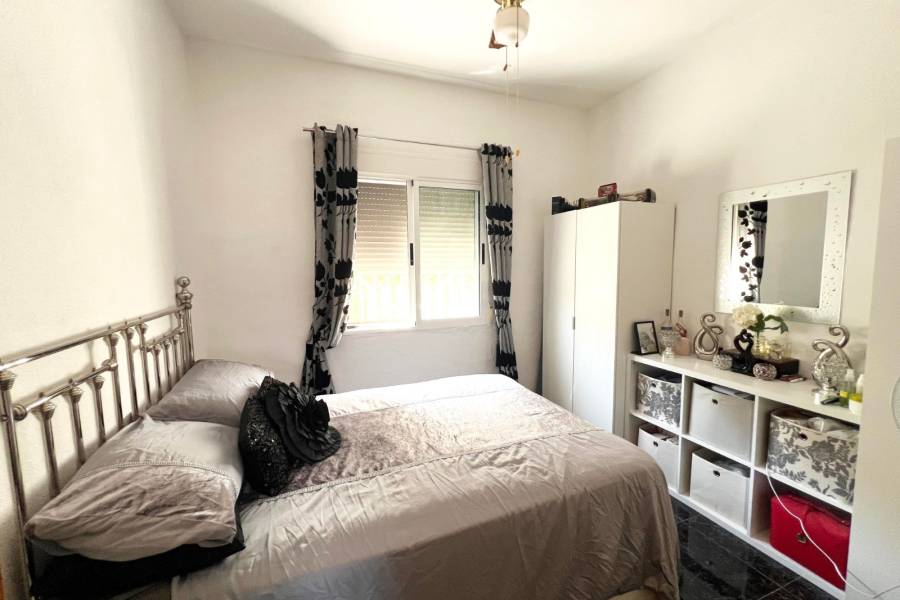 Re-sale - Country house - Hondon De Los Frailes