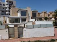 Re-sale - Villa - Villamartin