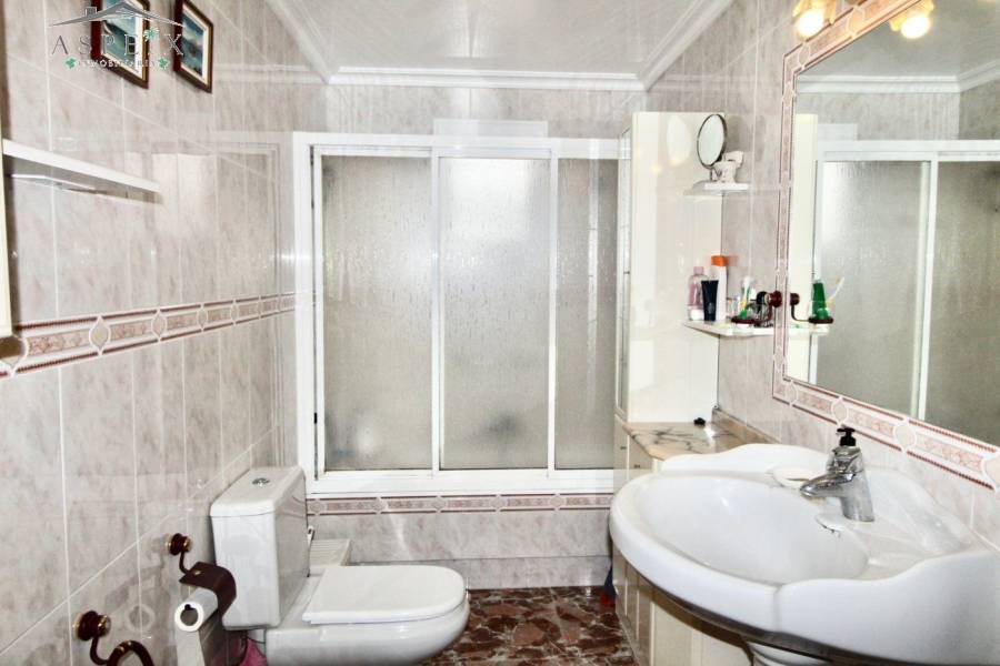 Re-sale - Villa - Monforte Del Cid - CAMINO DEL LLANO