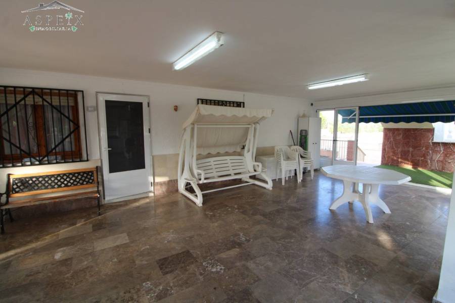 Re-sale - Country house - Monforte Del Cid