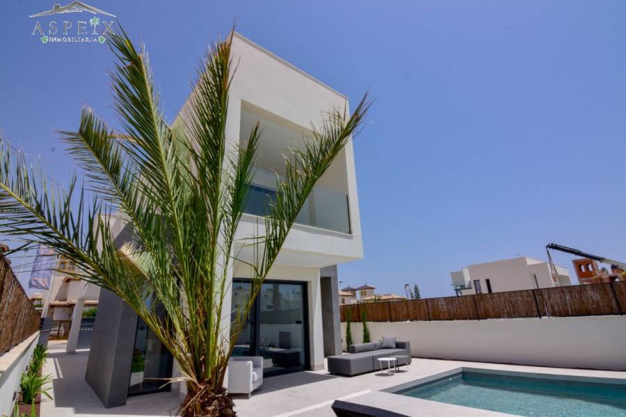 Re-sale - Villa - La Marina - El pinet