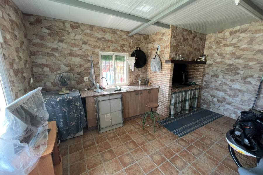 Re-sale - Country house - Crevillente