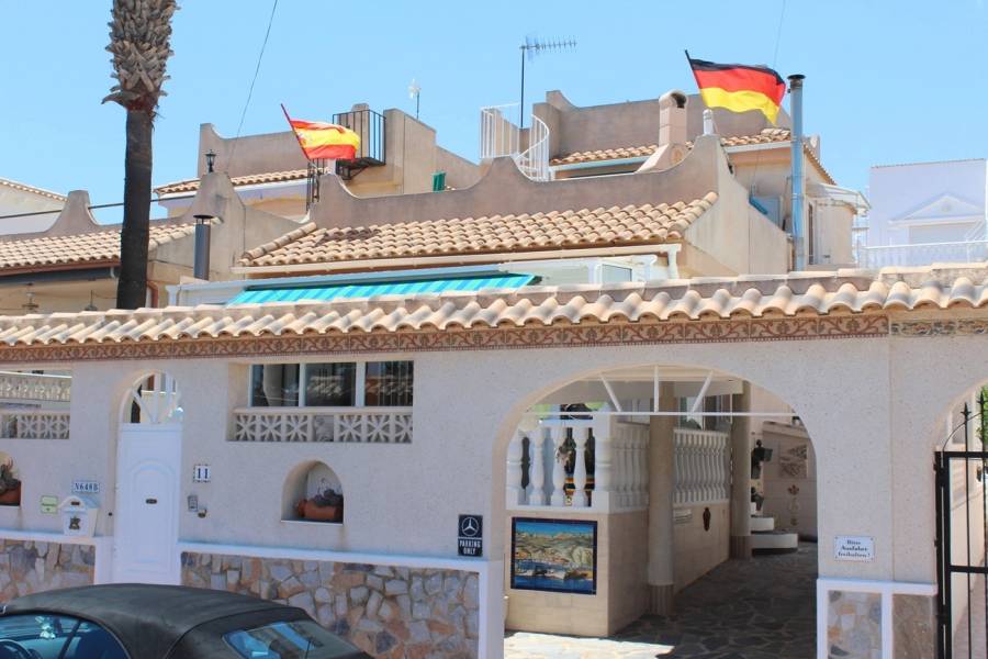 Re-sale - Villa - Villamartin