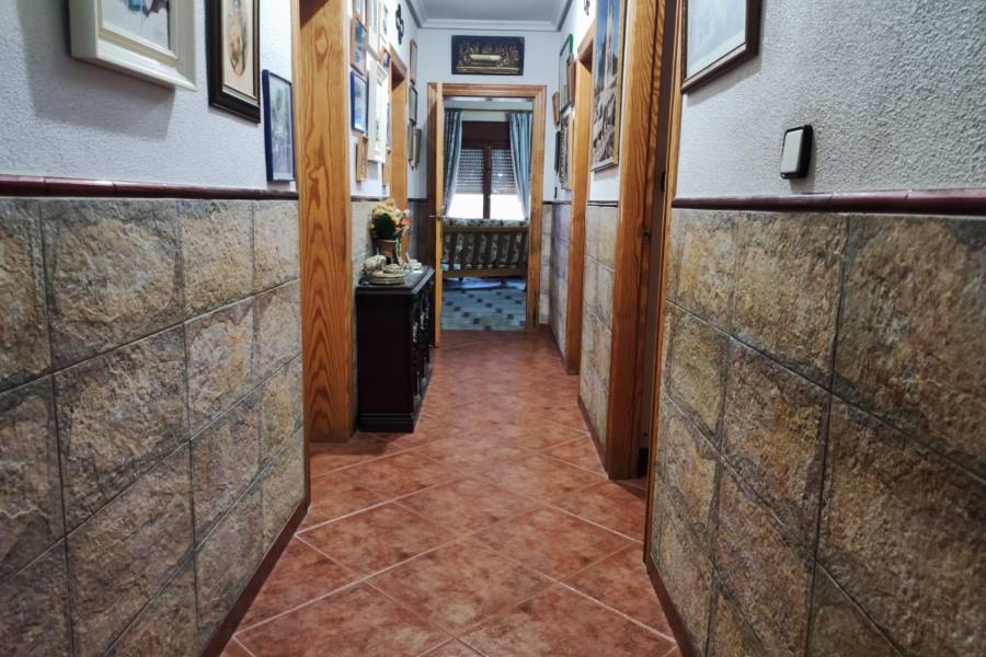 Re-sale - Country house - Novelda - CAMPET