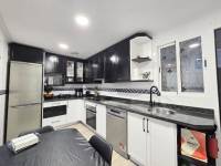 Re-sale - Flat - Elche