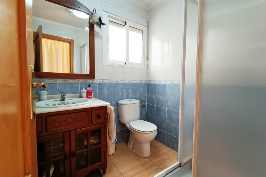 Re-sale - Country house - Hondon De Los Frailes