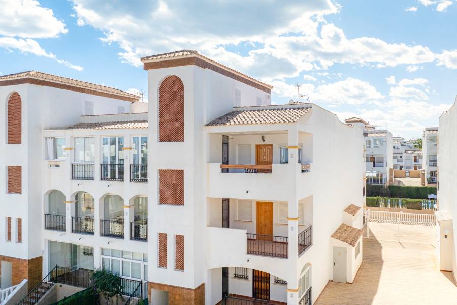 Re-sale - Apartment - Los Altos