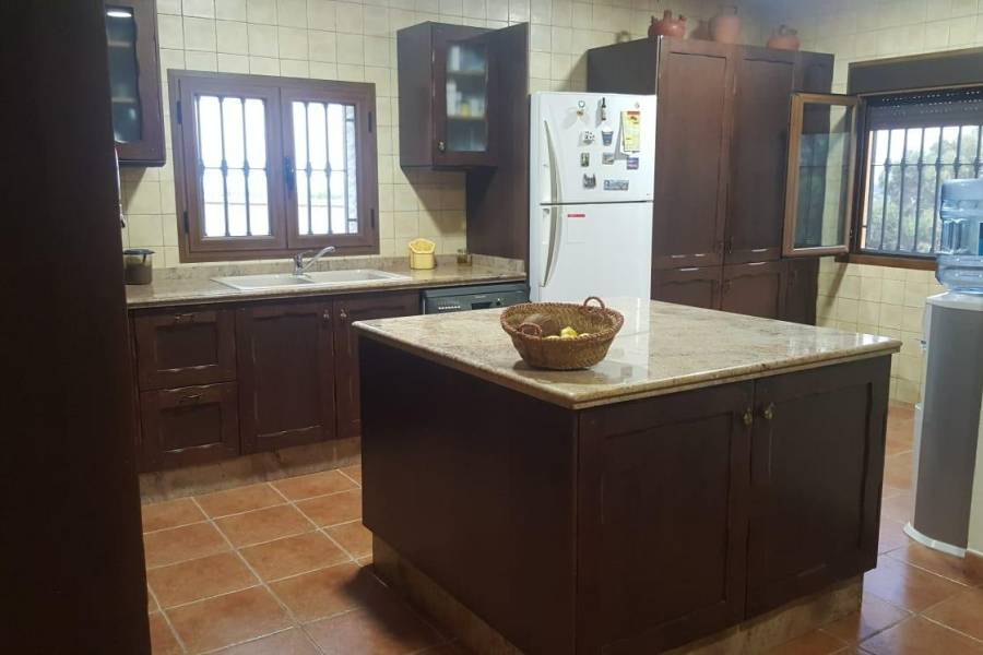 Re-sale - Country house - Elche