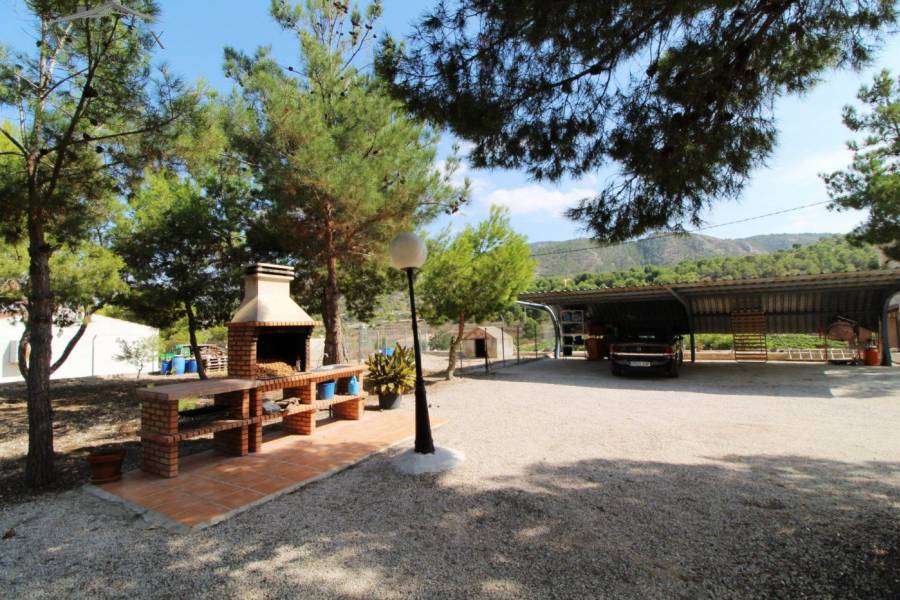 Re-sale - Country house - Hondon De Las Nieves