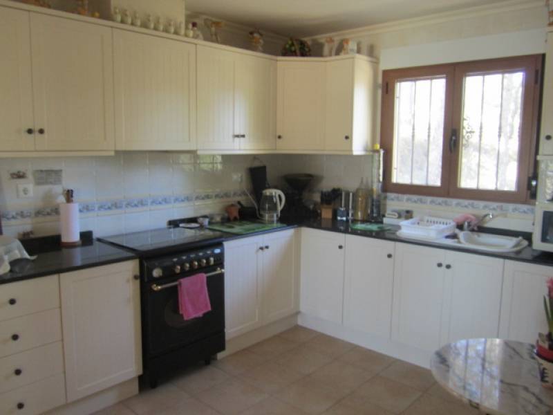 Re-sale - Villa - Pinoso - UBEDA