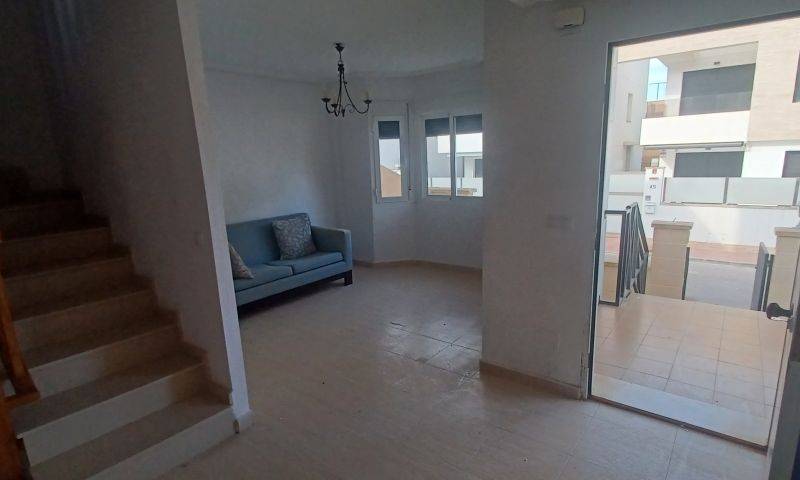 Re-sale - Villa - Orihuela