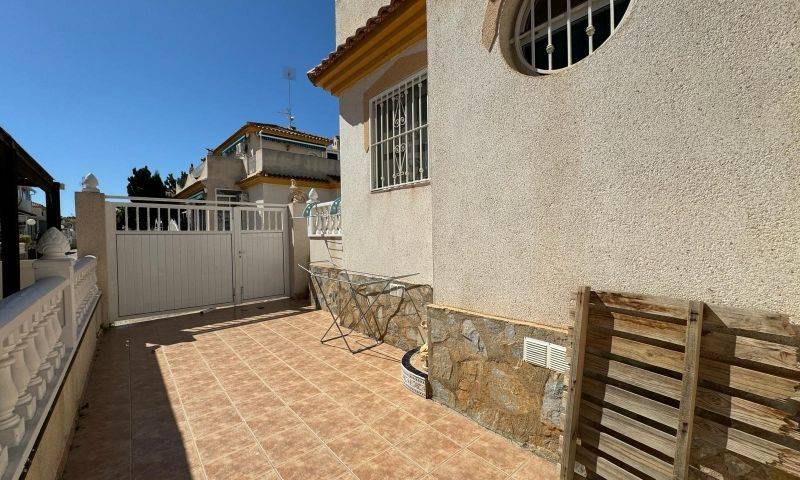 Re-sale - Villa - Orihuela Costa