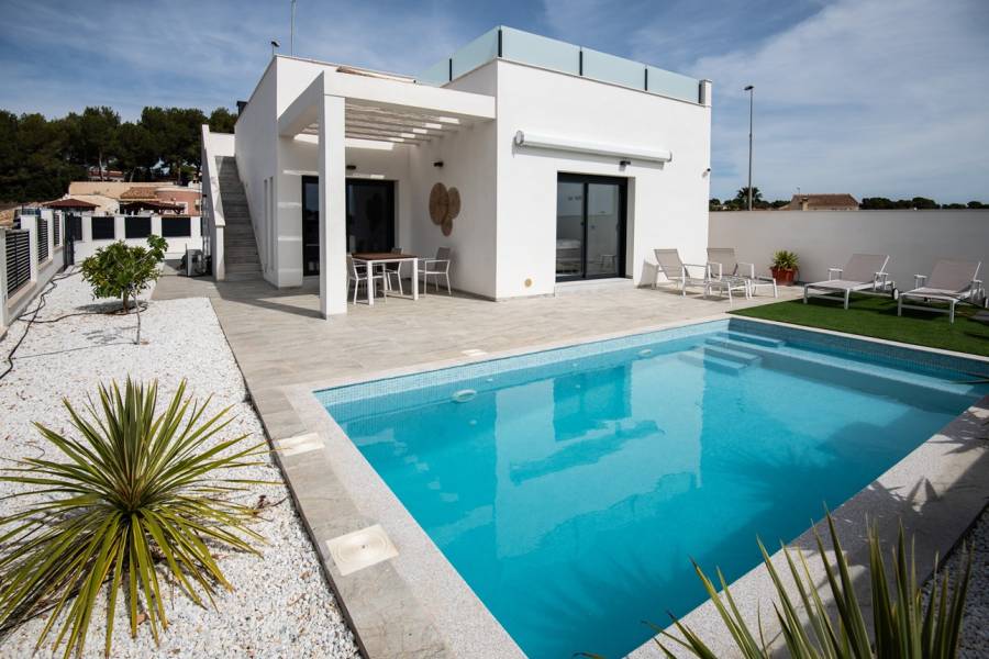 Re-sale - Villa - Pinar De Campoverde