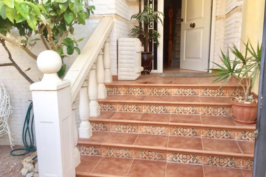 Re-sale - Bungalow - Novelda - TANATORIO