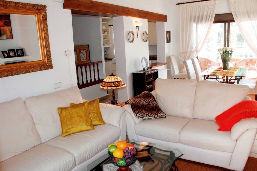 Re-sale - Villa - Villamartin