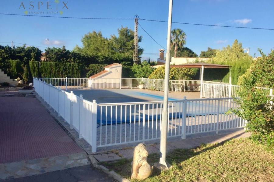 Venta - Chalet - Elche  - Valverde