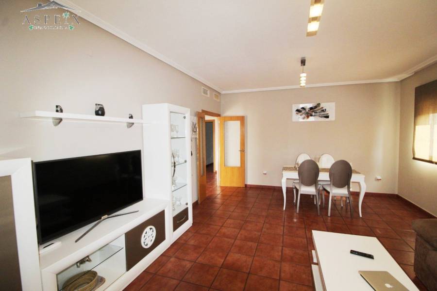 Re-sale - Villa - Elche
