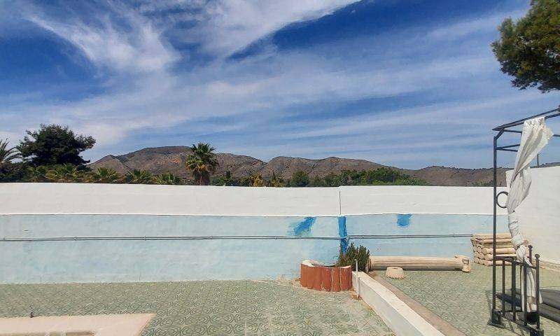 Re-sale - Country house - Hondon De Las Nieves