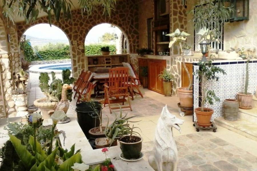 Re-sale - Villa - La Romana - ALCANÁ