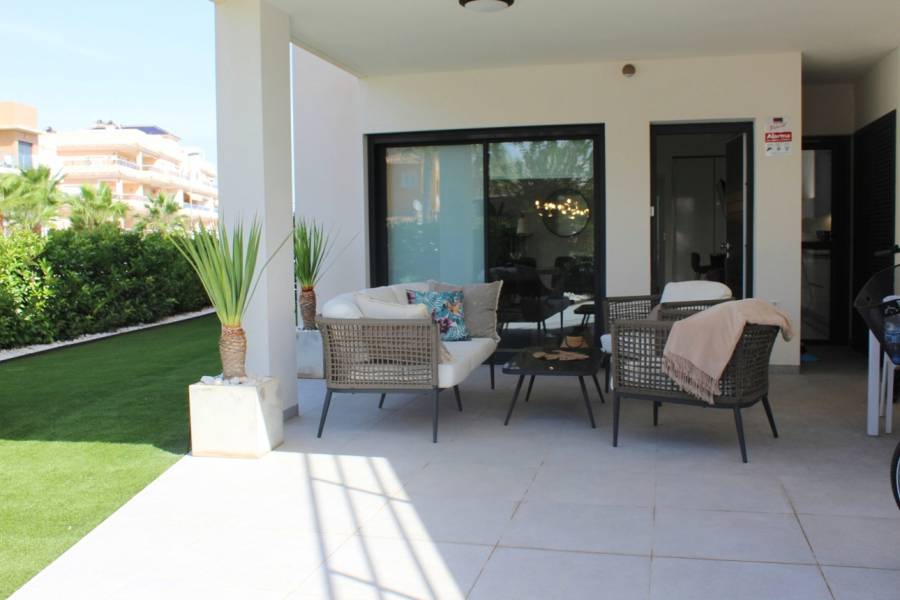 Re-sale - Apartment - Villamartin