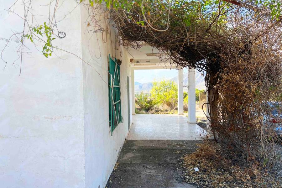 Re-sale - Country house - Hondon De Los Frailes