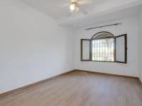 Re-sale - Semi Detached - Villamartin