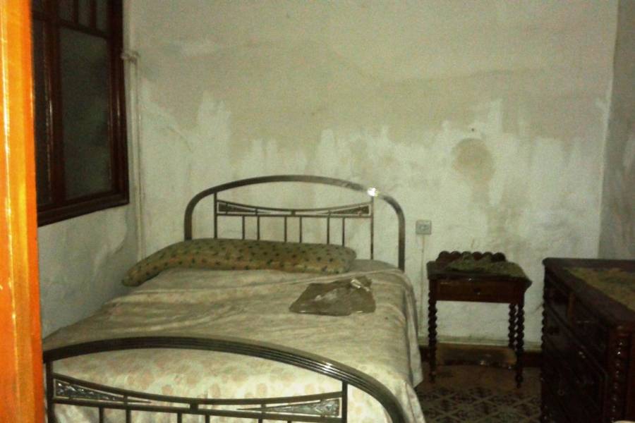 Re-sale - Villa - Monforte Del Cid - Centro