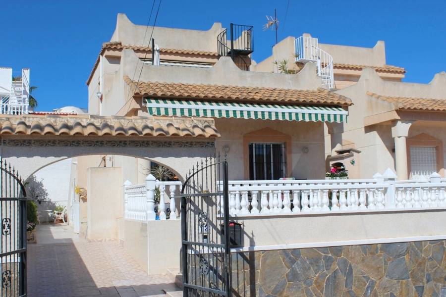 Re-sale - Villa - Villamartin
