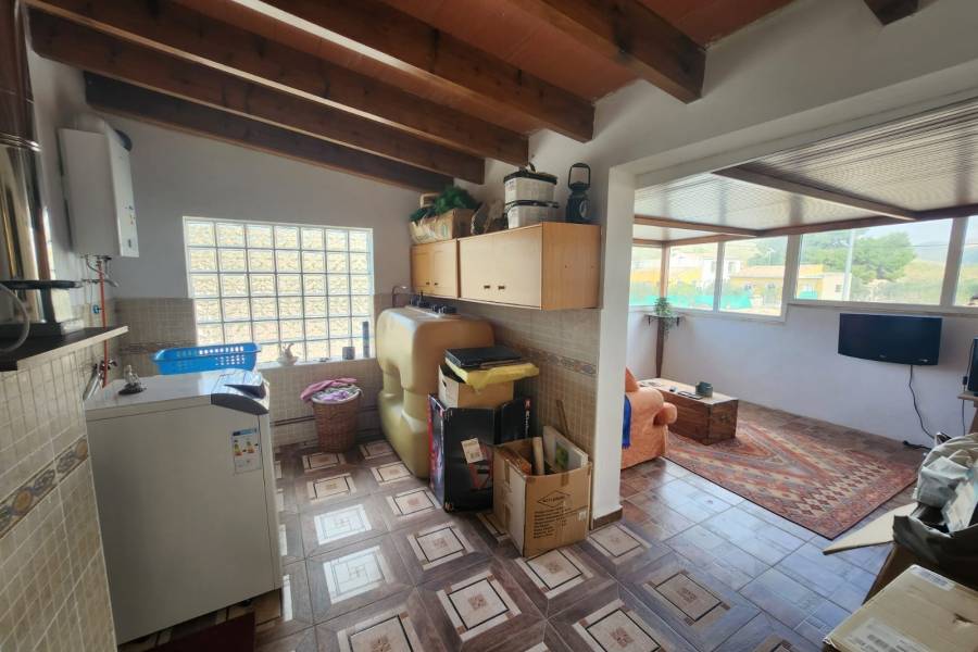 Re-sale - Villa - Algueña