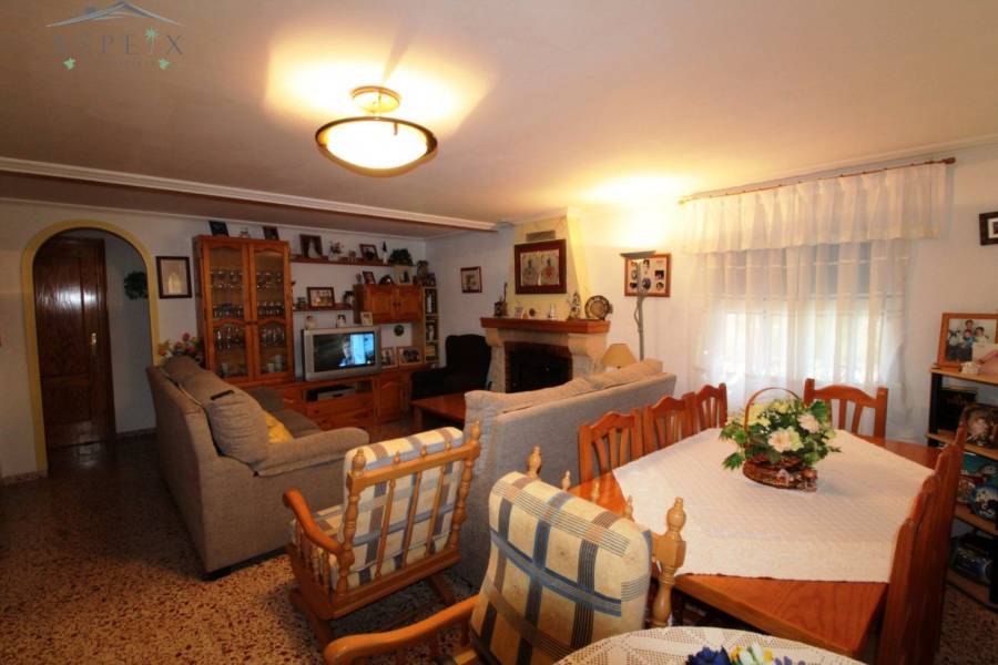 Re-sale - Country house - Hondon De Las Nieves