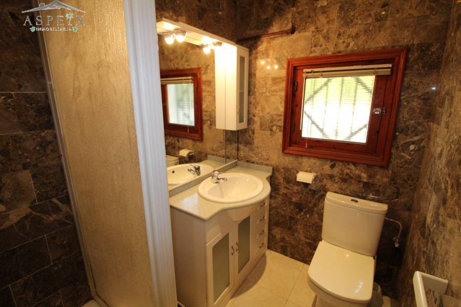 Re-sale - Country house - Monforte Del Cid