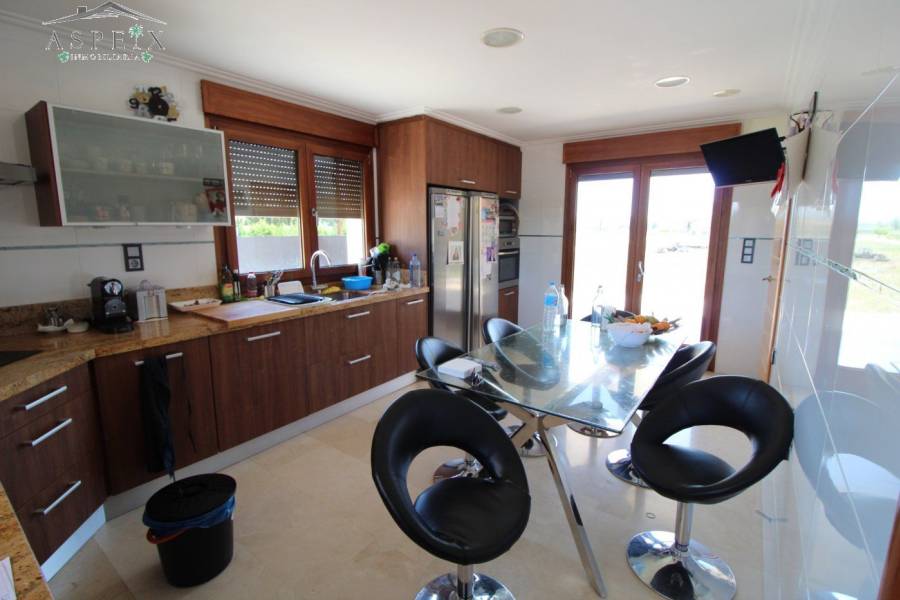 Re-sale - Villa - Aspe