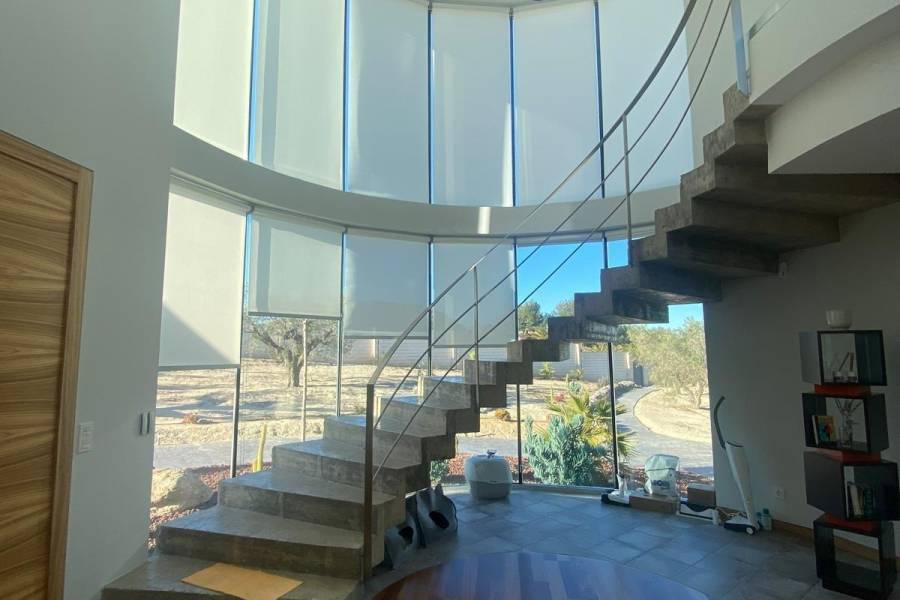 Re-sale - Country house - Petrer - Loma badá