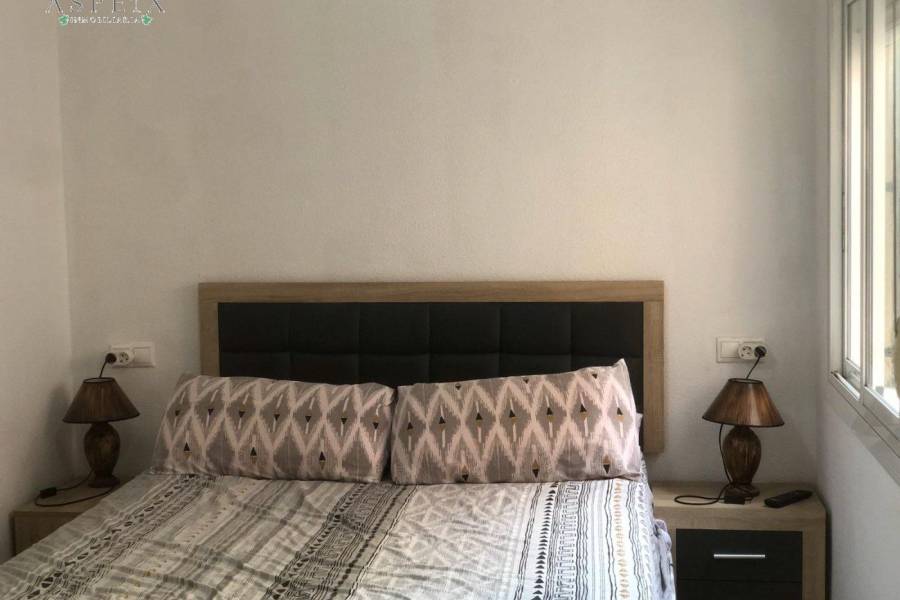 Re-sale - Bungalow - Gran Alacant - Centro comercial monte y mar