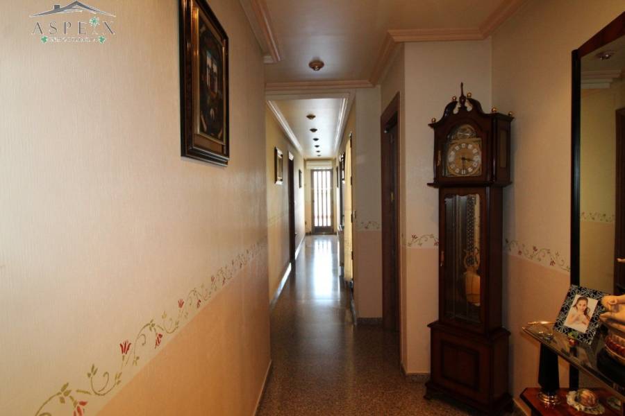 Re-sale - Bungalow - Monforte Del Cid - 03670
