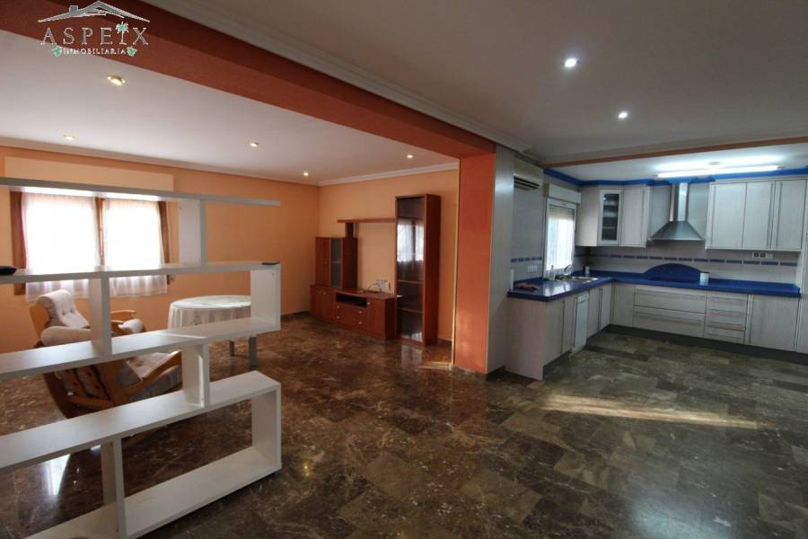 Re-sale - Country house - Monforte Del Cid