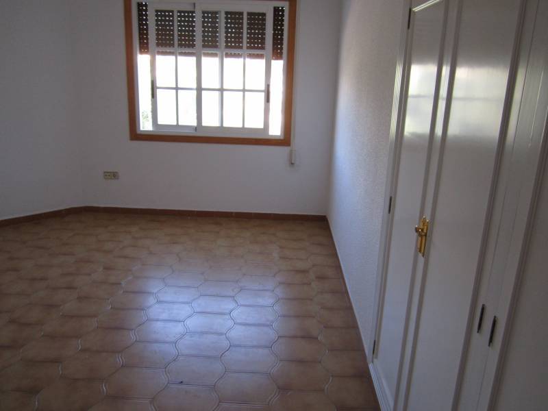 Re-sale - Villa - Elche
