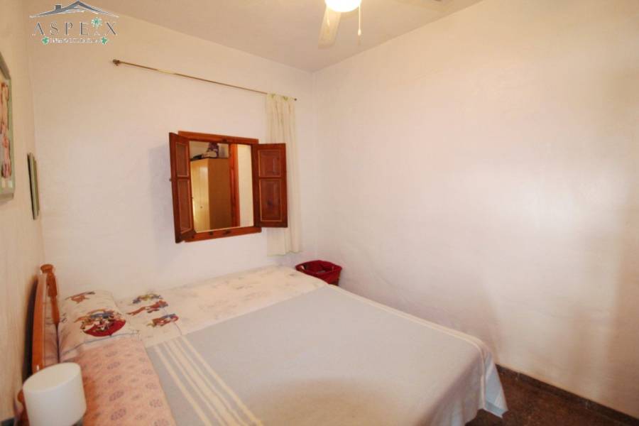 Re-sale - Villa - Monforte Del Cid - PILETAS