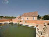 Re-sale - Country house - Pinoso