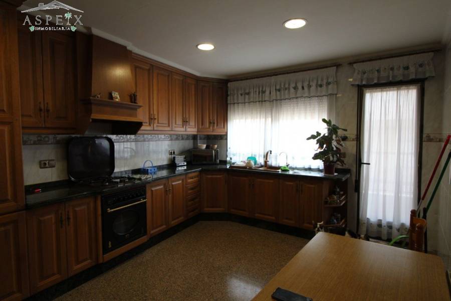 Re-sale - Bungalow - Monforte Del Cid - 03670