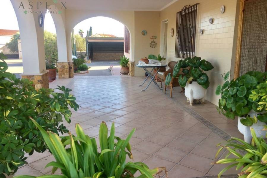 Venta - Chalet - Elche  - Valverde