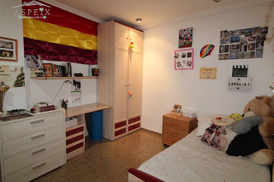 Re-sale - Bungalow - Monforte Del Cid - 03670