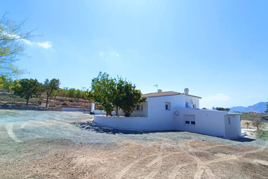 Re-sale - Country house - Hondon De Los Frailes