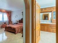 Re-sale - Villa - Elche