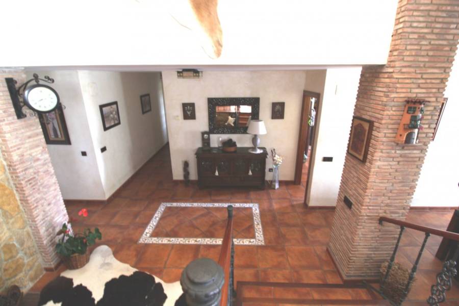 Re-sale - Villa - Tibi - Urbanizaciòn Maigmo