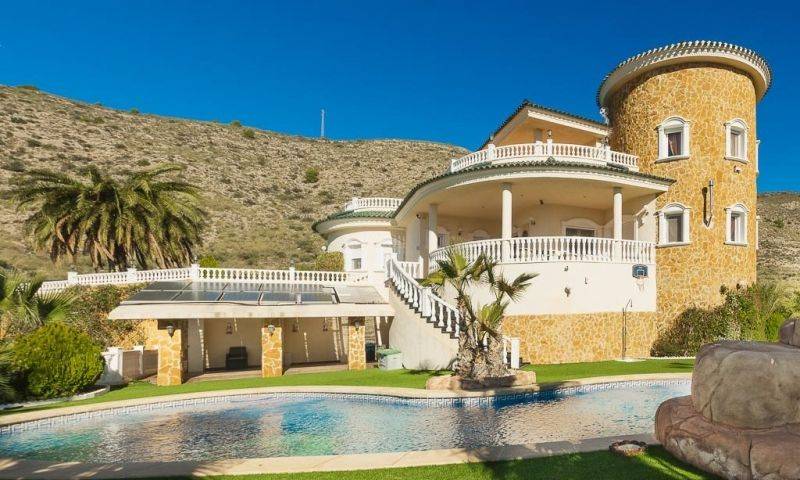 Re-sale - Villa - Hondon De Las Nieves