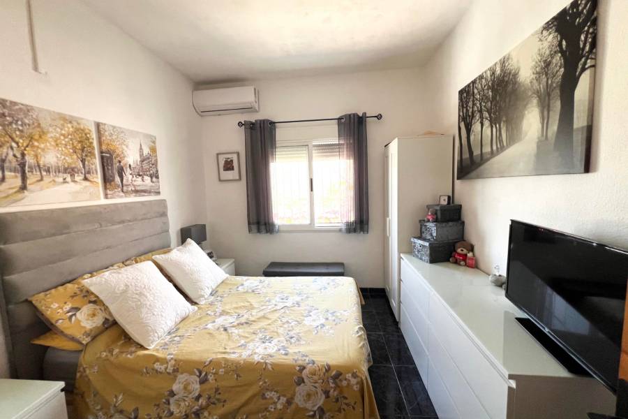 Re-sale - Country house - Hondon De Los Frailes