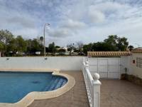 Re-sale - Villa - Playa Flamenca - Alicante